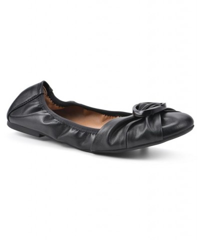 Women's Santi Ballet Flats Black $25.37 Shoes