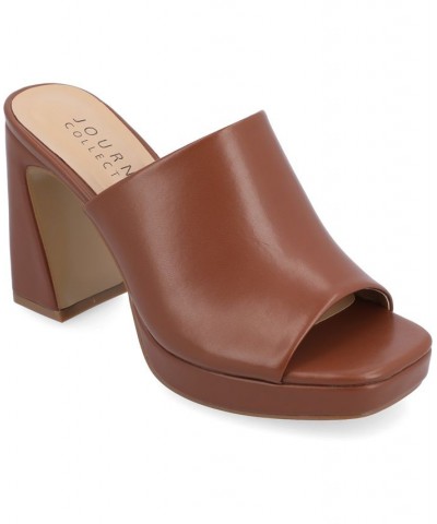 Women's Ezzlynn Platform Sandal Brown $50.99 Shoes